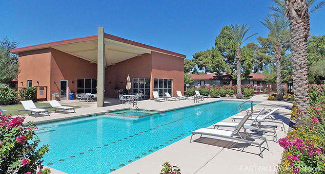 Patio 71 Phoenix Biltmore Condos Community Pool